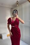 Felicia Omuz Taş Detay Kayık Yaka Kadife Abiye 9361 Kırmızı